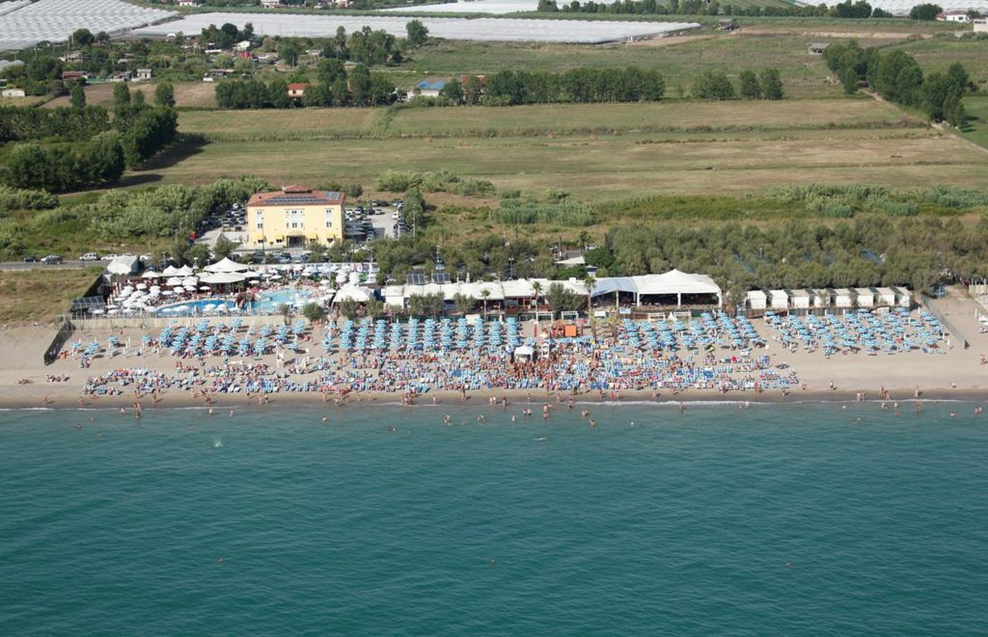 La-Isla-Resort-Beach-22