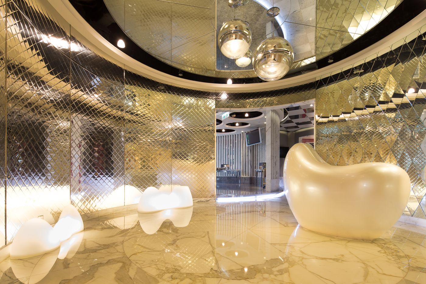 Kowloon-Harbourfront-Hotel-Sports-and-Entertainment-9