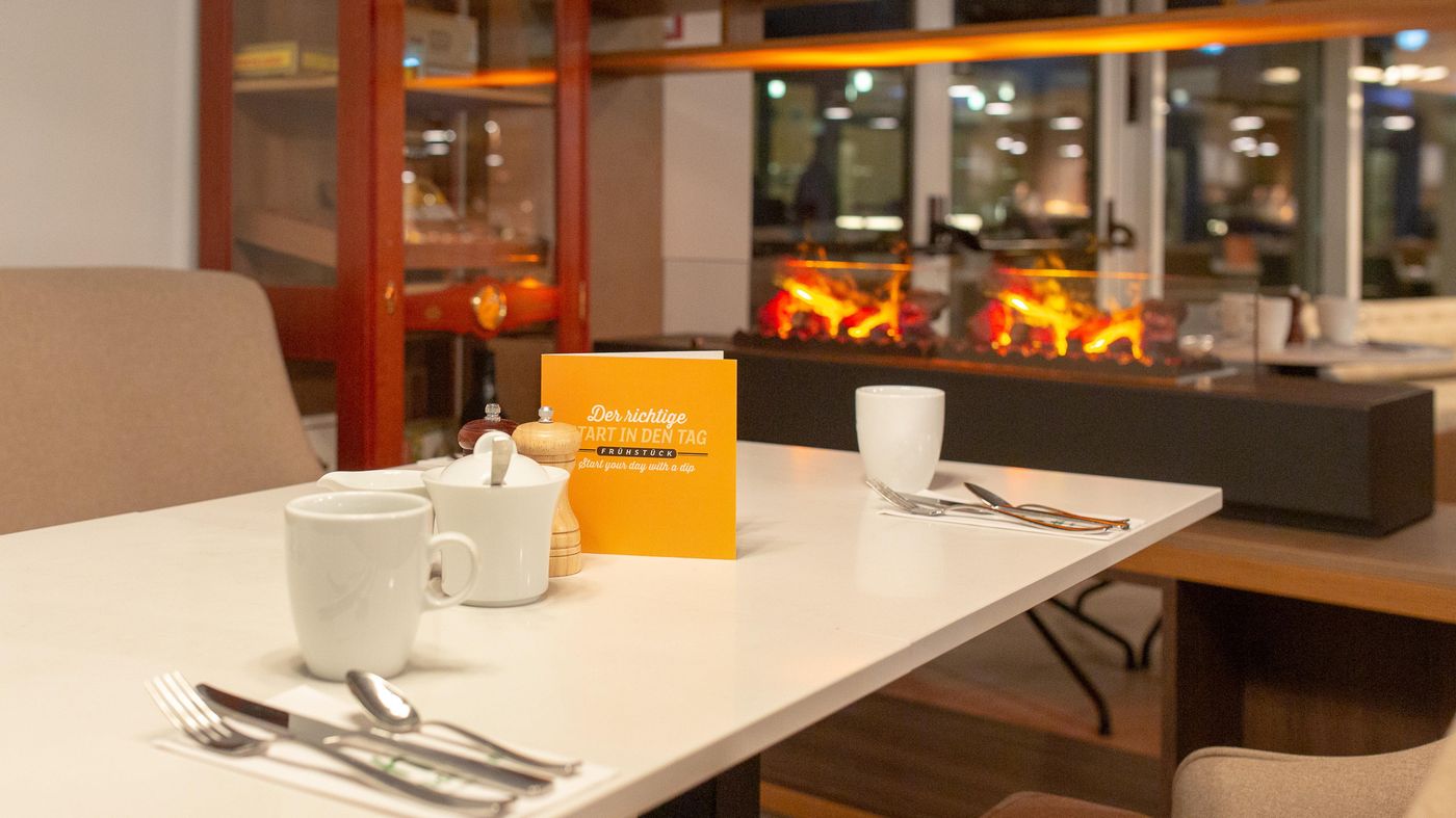 Holiday-Inn-Berlin-Airport-Conference-Center-Restaurant-22