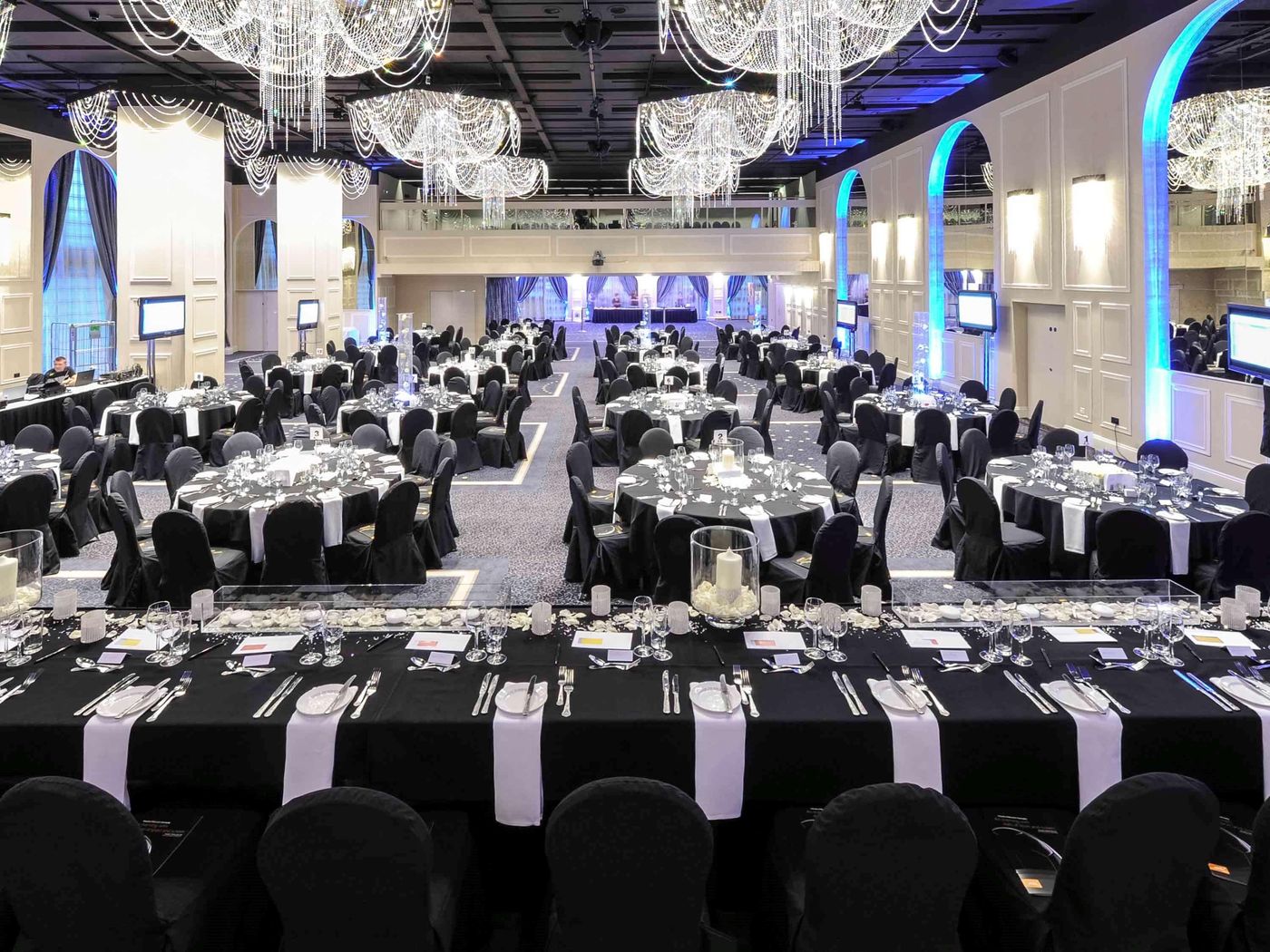 Mercure Manchester Piccadilly-United Kingdom-MANCHESTER-General view-9