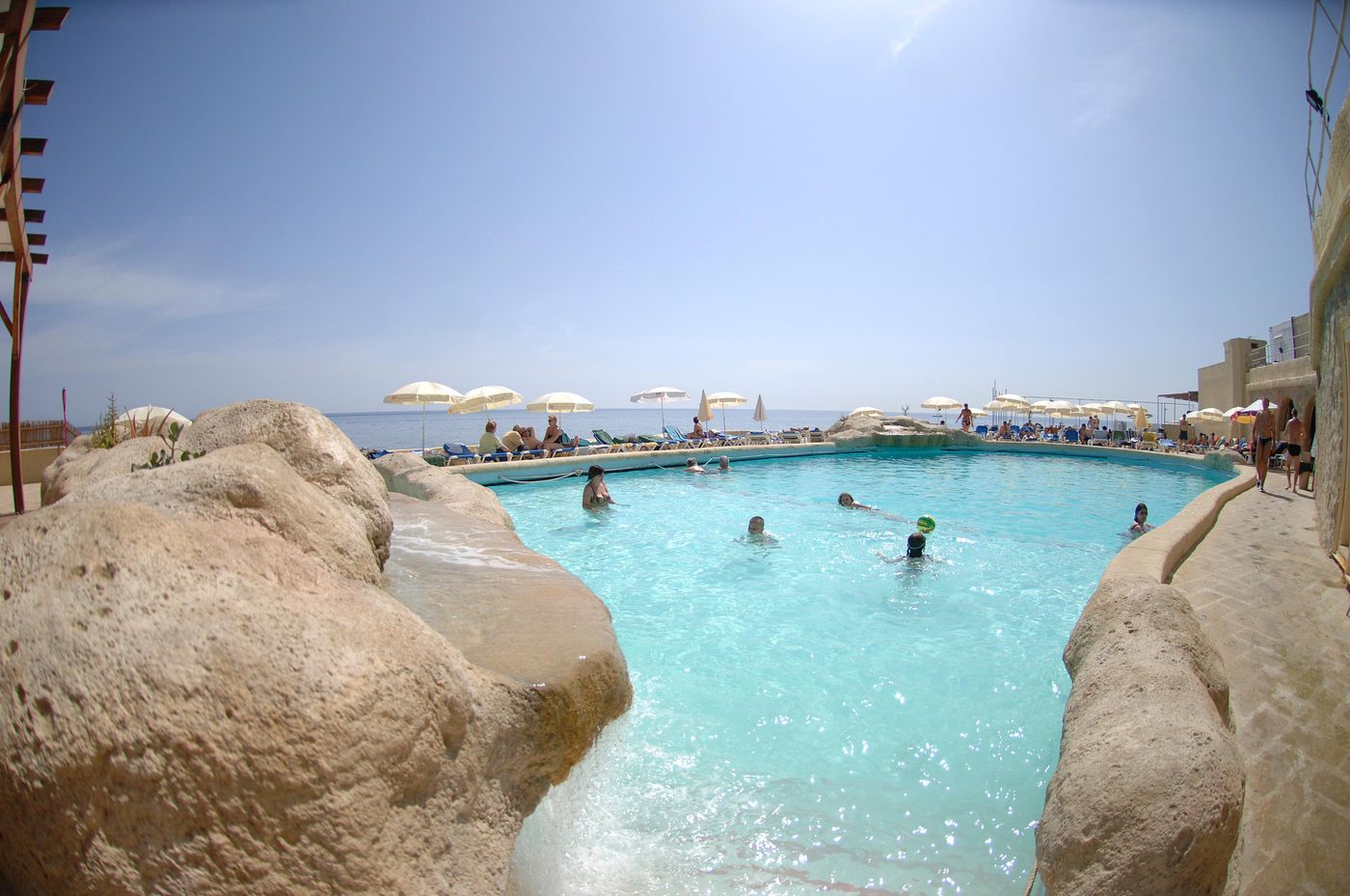 Preluna-Hotel---Spa-Pool-84