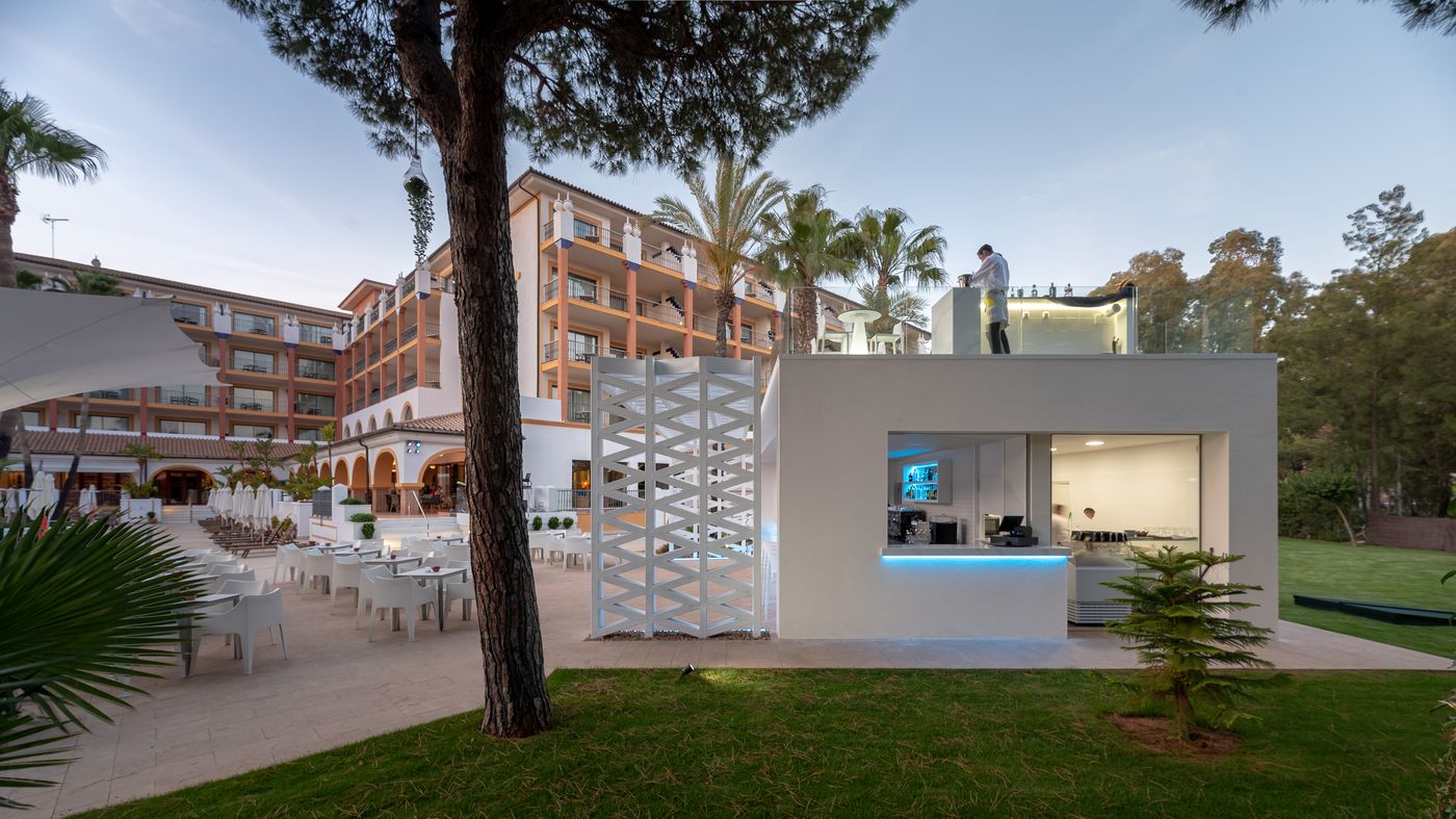 Sensimar-Isla-Cristina-Palace-Hotel---Spa-Pool-17