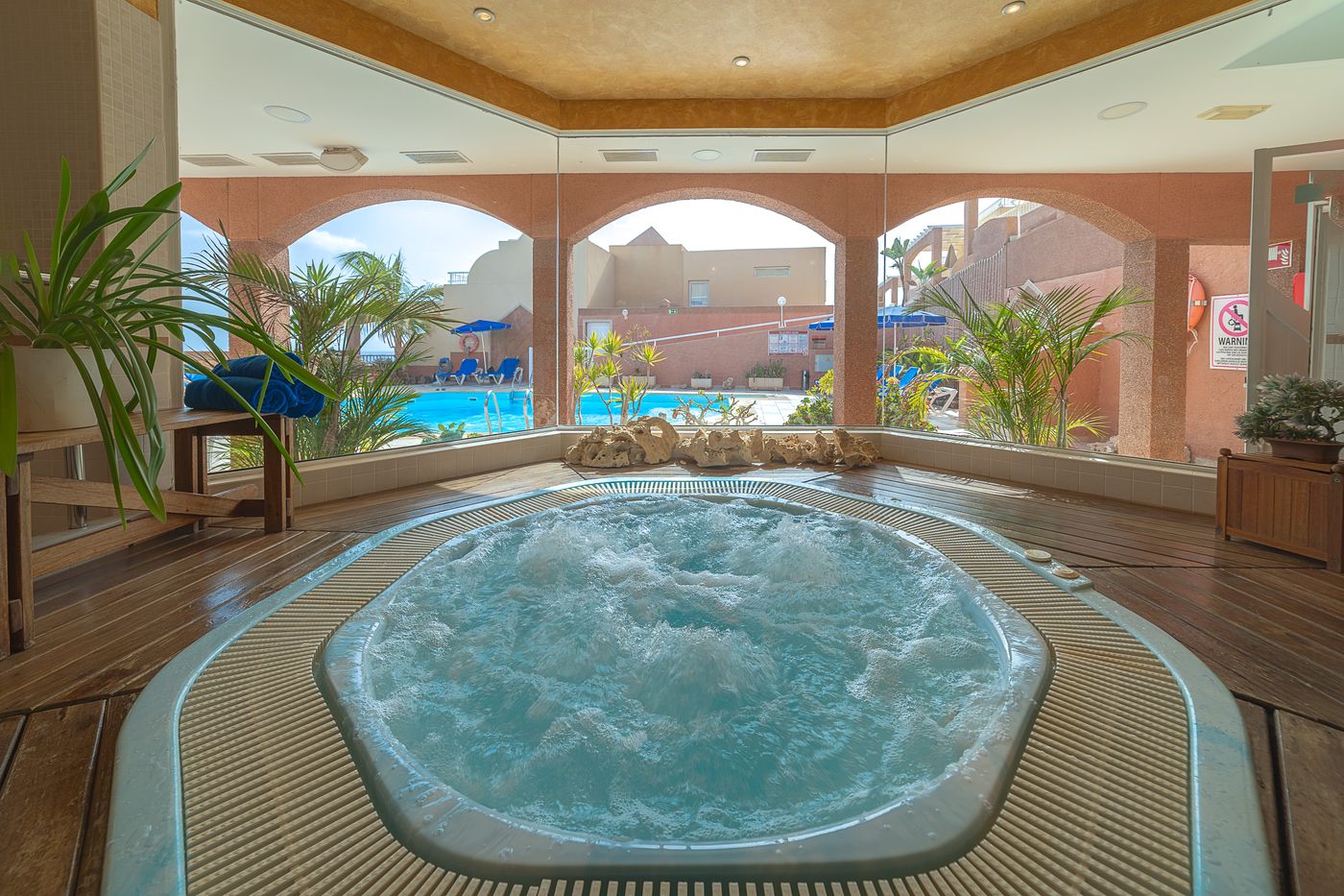 Villas-Monte-Solana-by-Livvo-Lobby-17