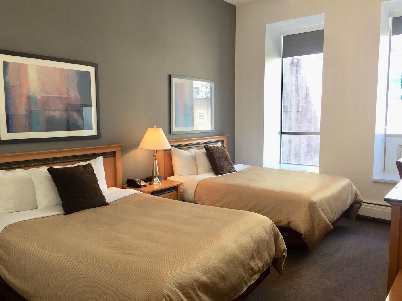 The-Met-New-Westminster-Room-21