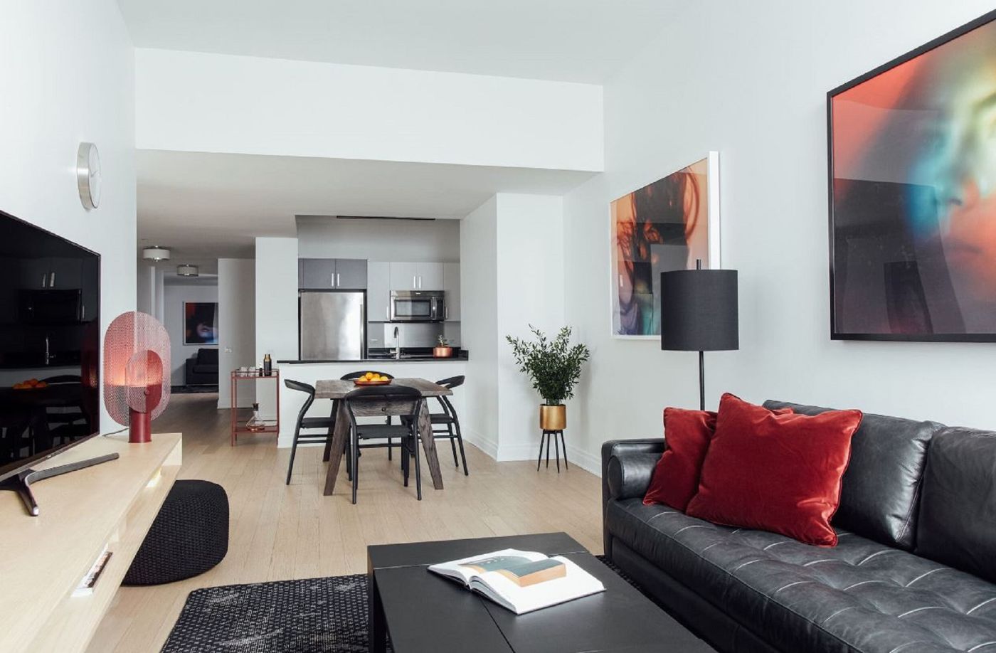 Mint-House-at-70-Pine-Room-25