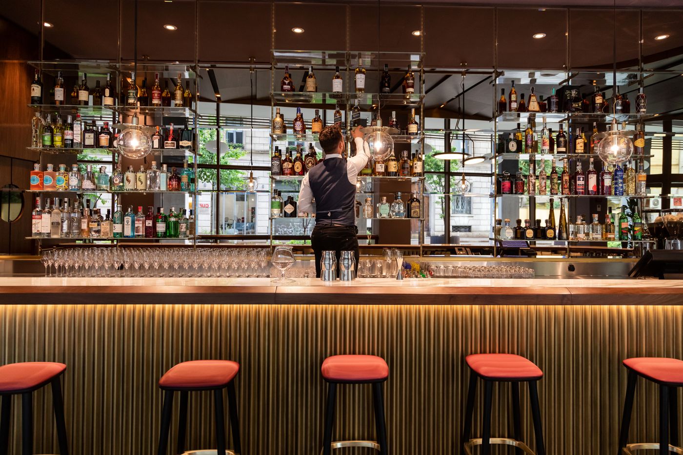 Milano-Verticale---Una-Esperienze-Bar-15