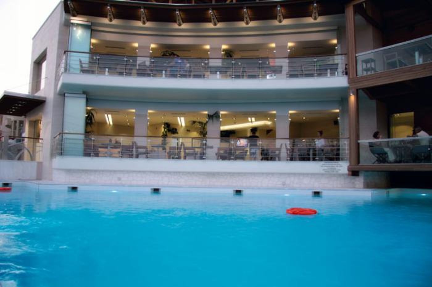 Cosmopolitan Hotel & Spa