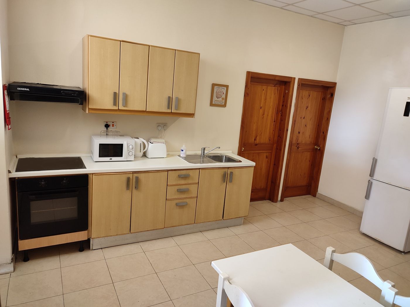 Sprachcaffe-International-Aparthotel-Pembroke-Room-57