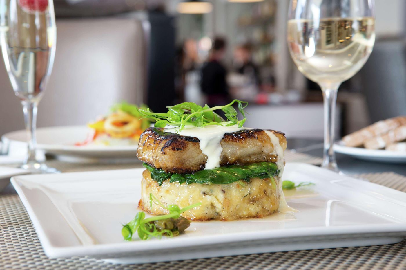 Hilton-Garden-Inn-Dublin-City-Centre-Restaurant-28