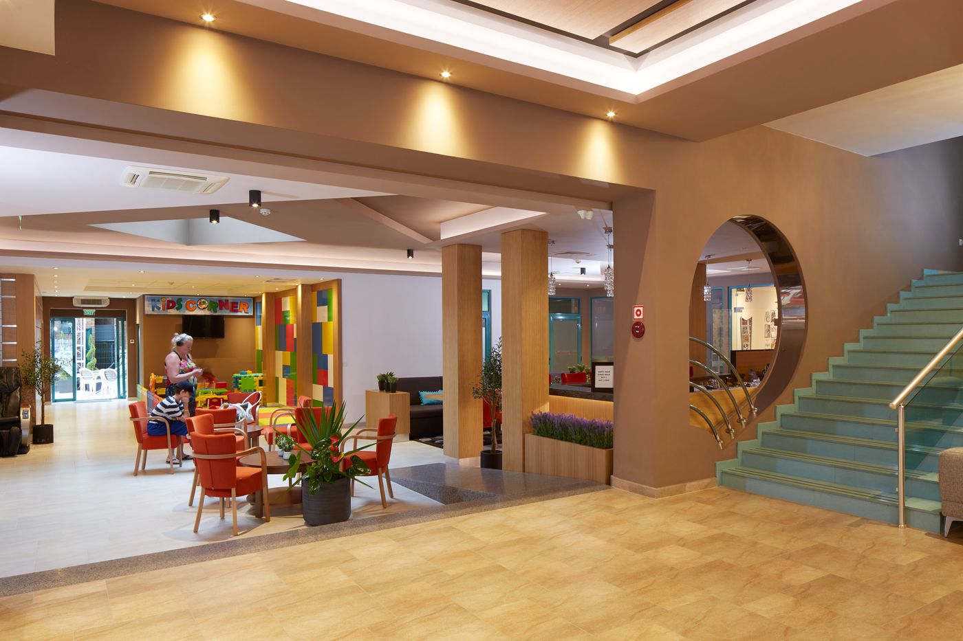 Diamond-Hotel-Lobby-38