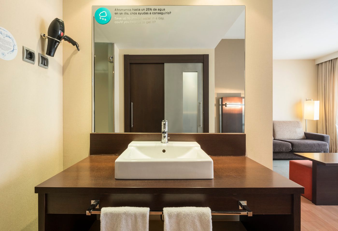 Ilunion-Suites-Madrid-----Room-25