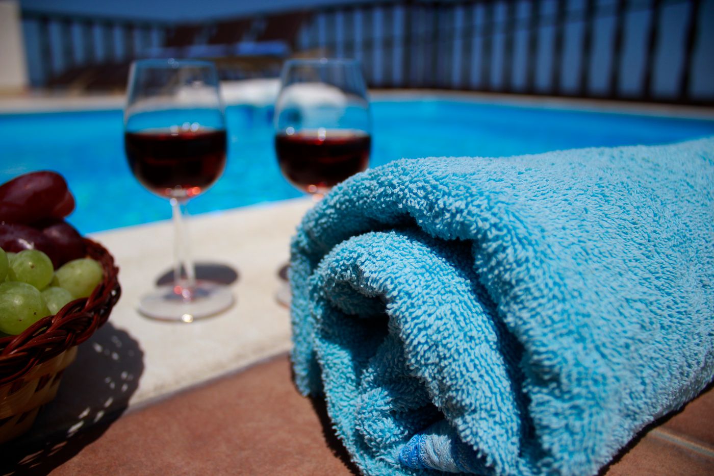 Amerisa-Suites-Pool-10