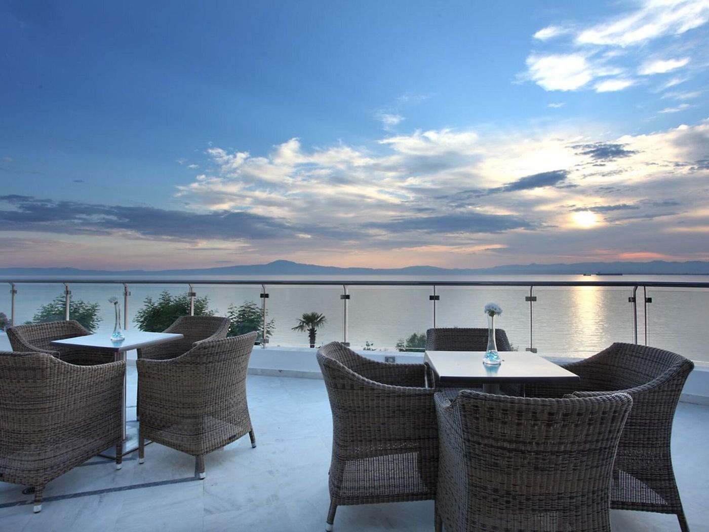 Messinian-Bay-Terrace-3