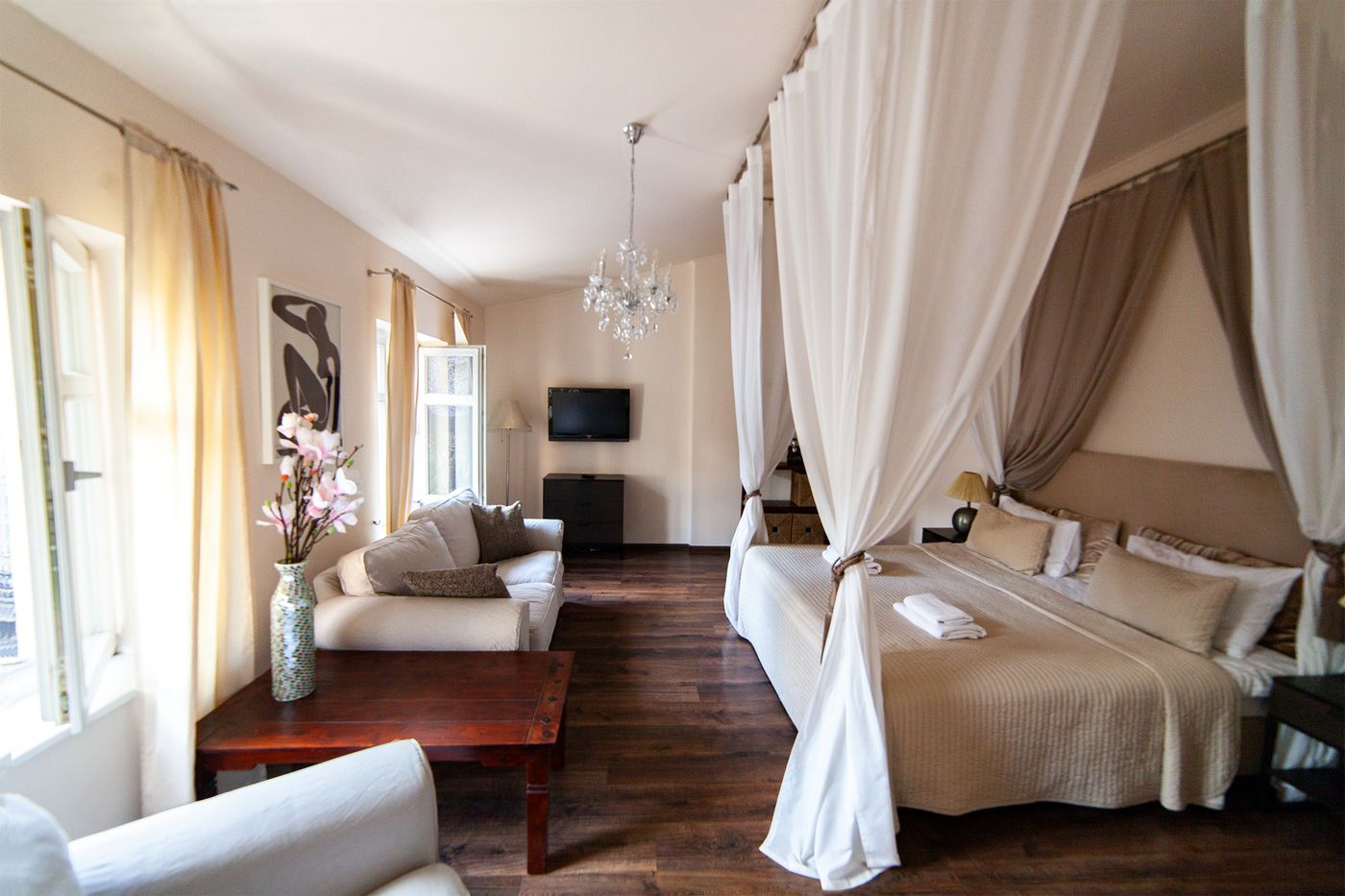 Lounge-Apartments-Room-35