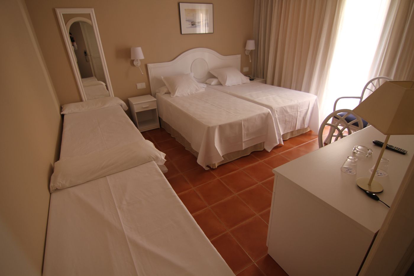 Les-Palmeres-Room-32