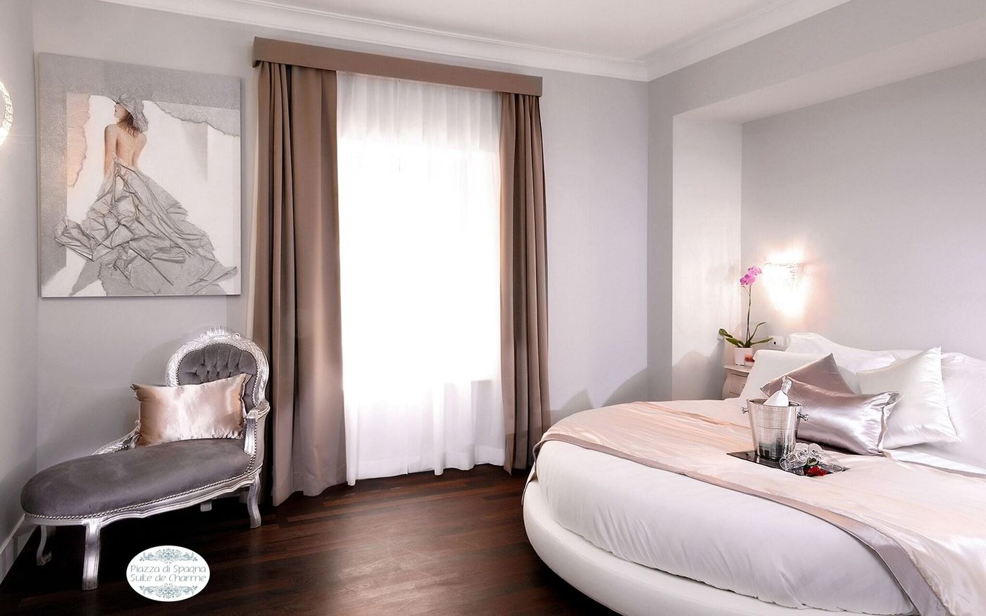 Piazza-Di-Spagna-Suite-De-Charme-Room-16