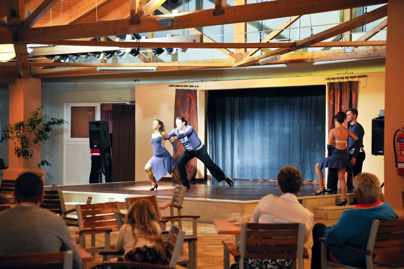 Iti-Louis-Grand--Sports-and-Entertainment-70