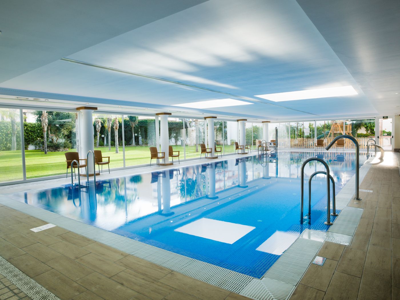 Monarque-Cendrillon-Pool-27