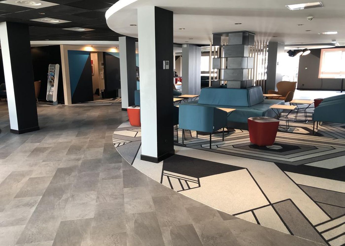 ibis Styles Avignon Sud-France-AVIGNON-General view-2