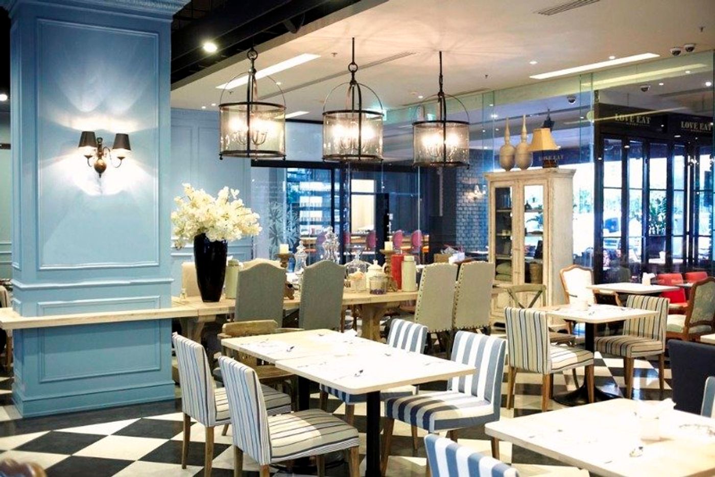 Vic3-Bangkok--SHA-Plus--Restaurant-12