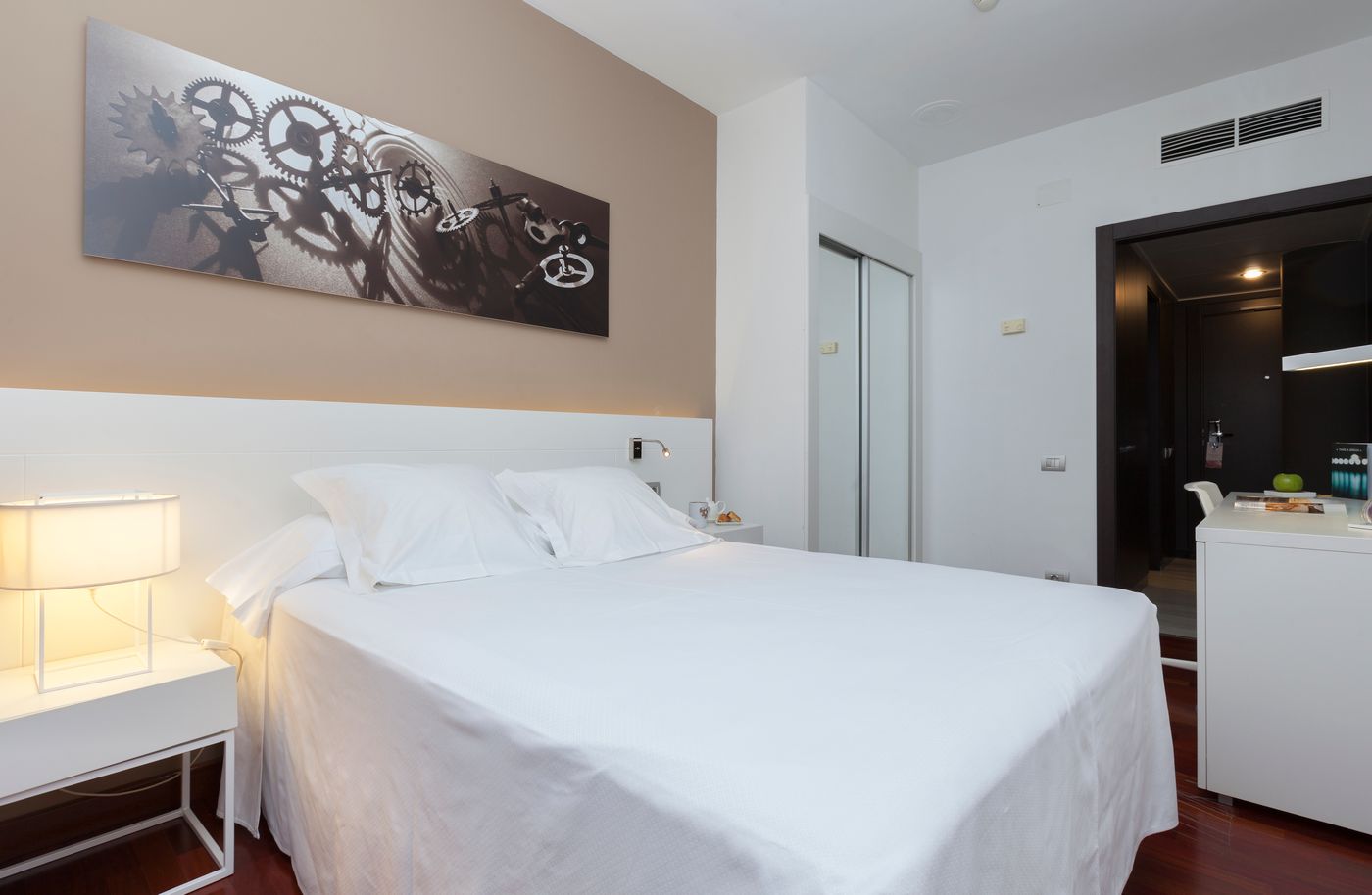 URH-Ciutat-de-Mataro-Room-30