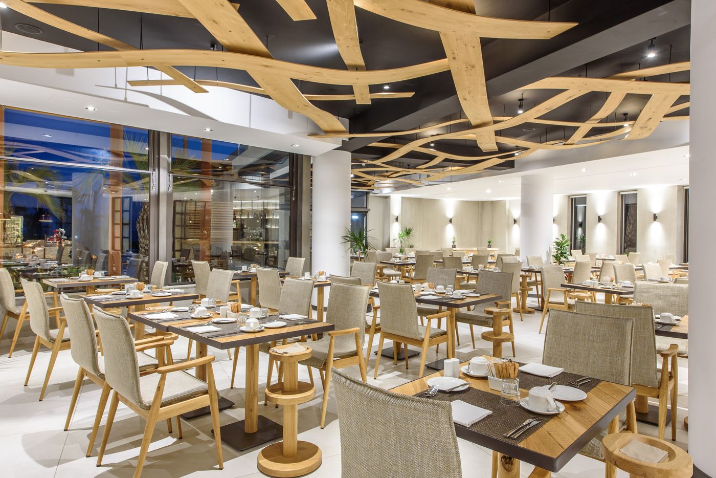 Stella-Island-Luxury-Resort---Spa---Adults-Only-Restaurant-54