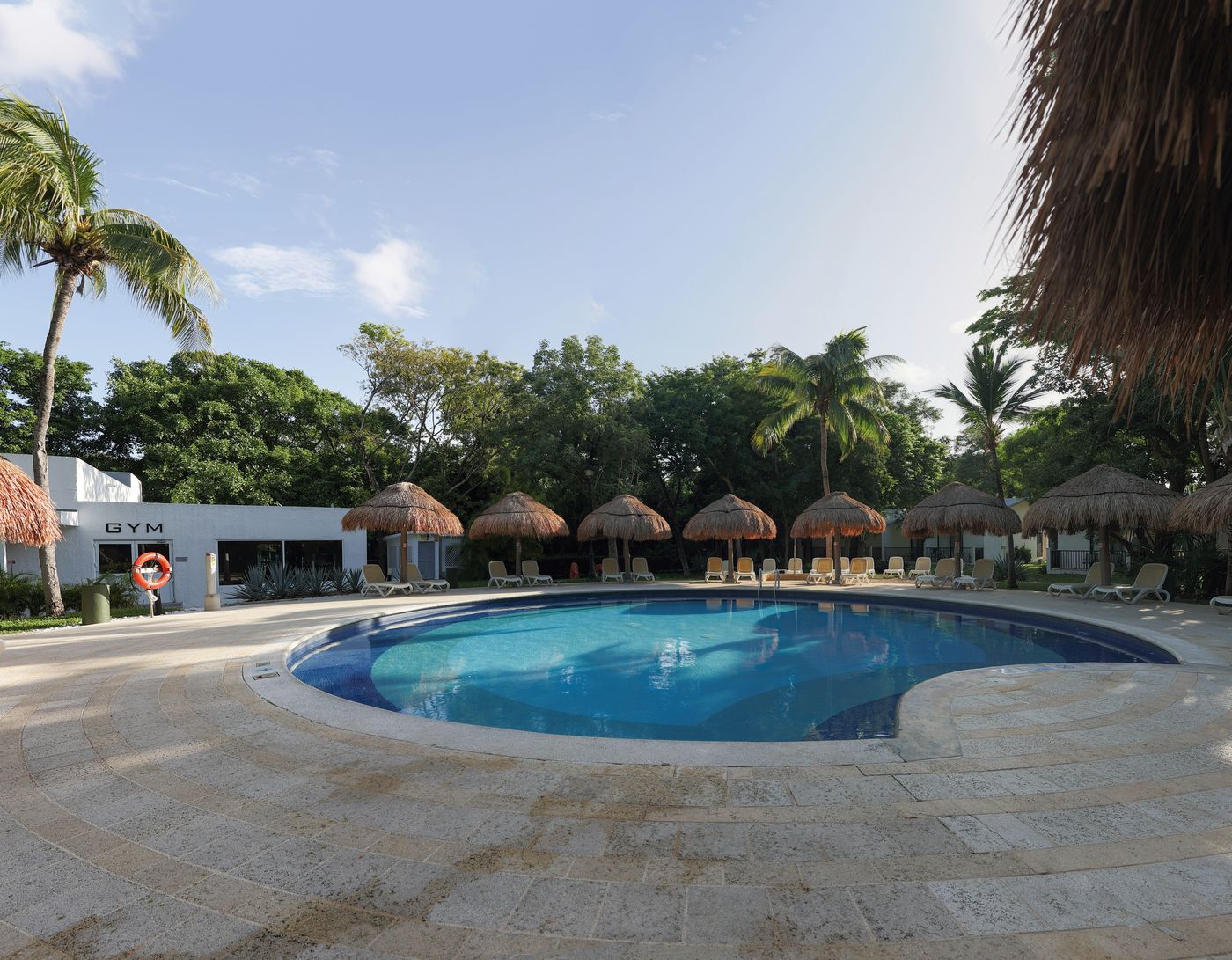 Riu-Lupita-All-Inclusive-Pool-4