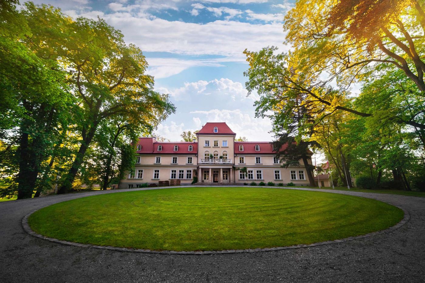 Dwor-Sierakow-General-view-2