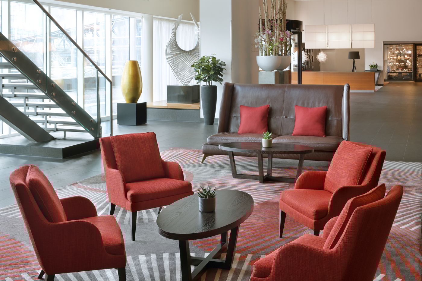 Movenpick-Amsterdam-City-Lobby-4