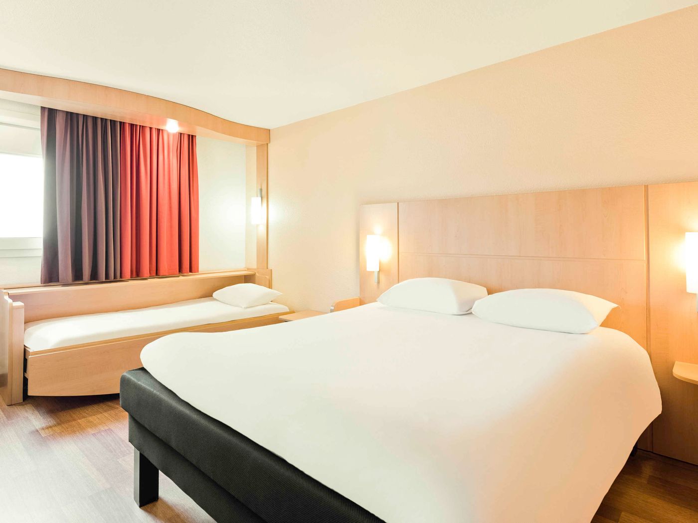 ibis-Nice-Centre-Gare-Room-33