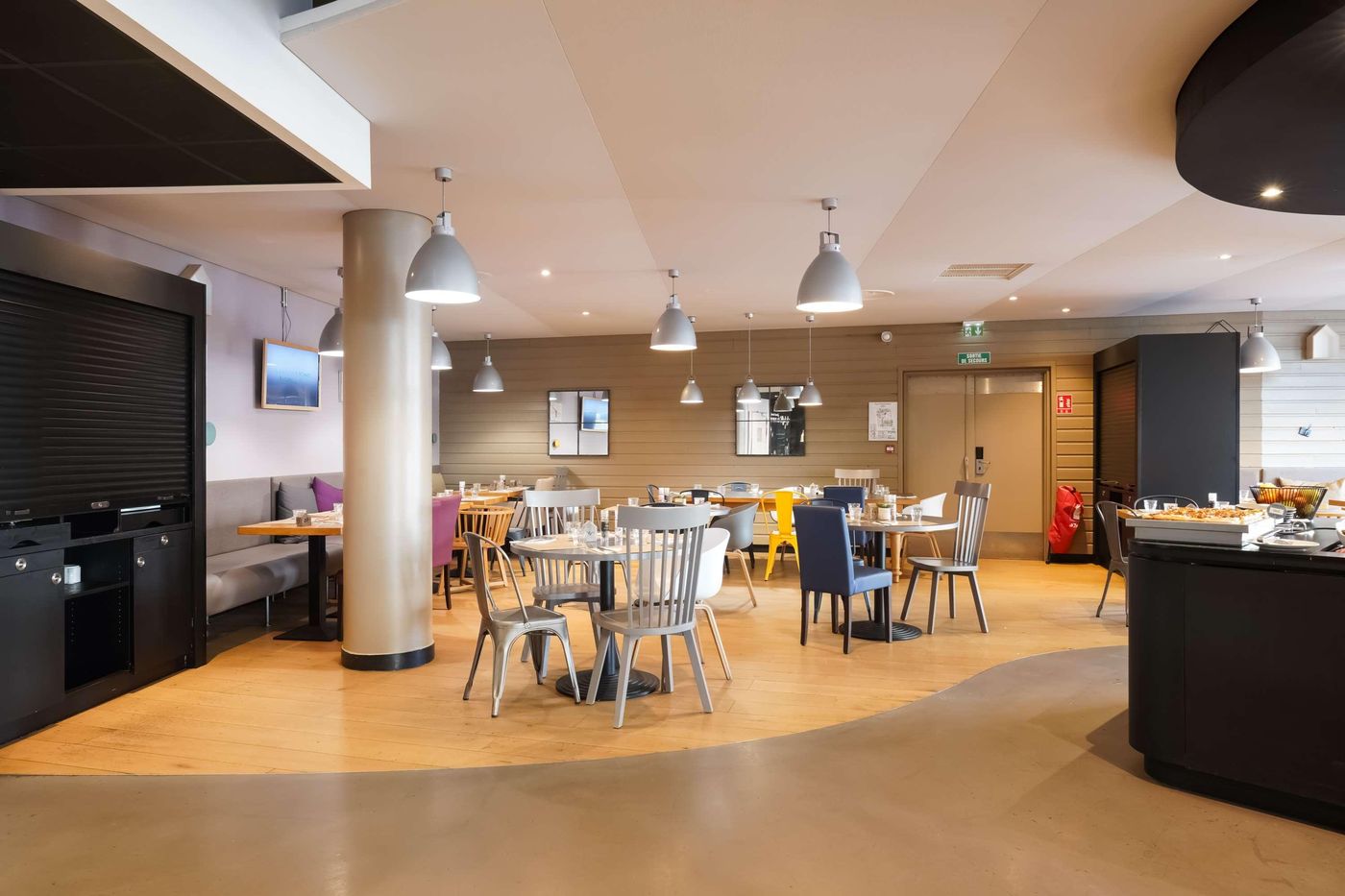 Campanile-Paris-Ouest---Pont-de-Suresnes-Restaurant-15