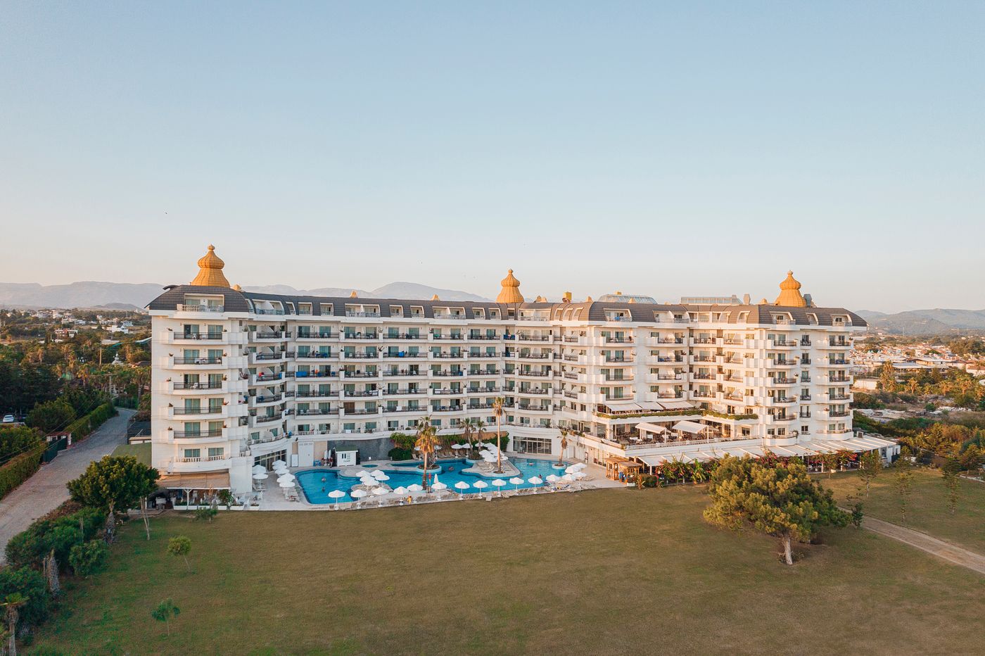 Selectum-For-Two-Side--ex--Heaven-Resort--General-view-5