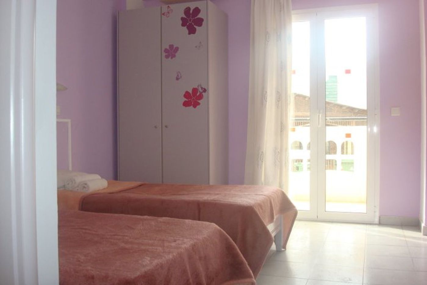 Stonewell Studios Malia