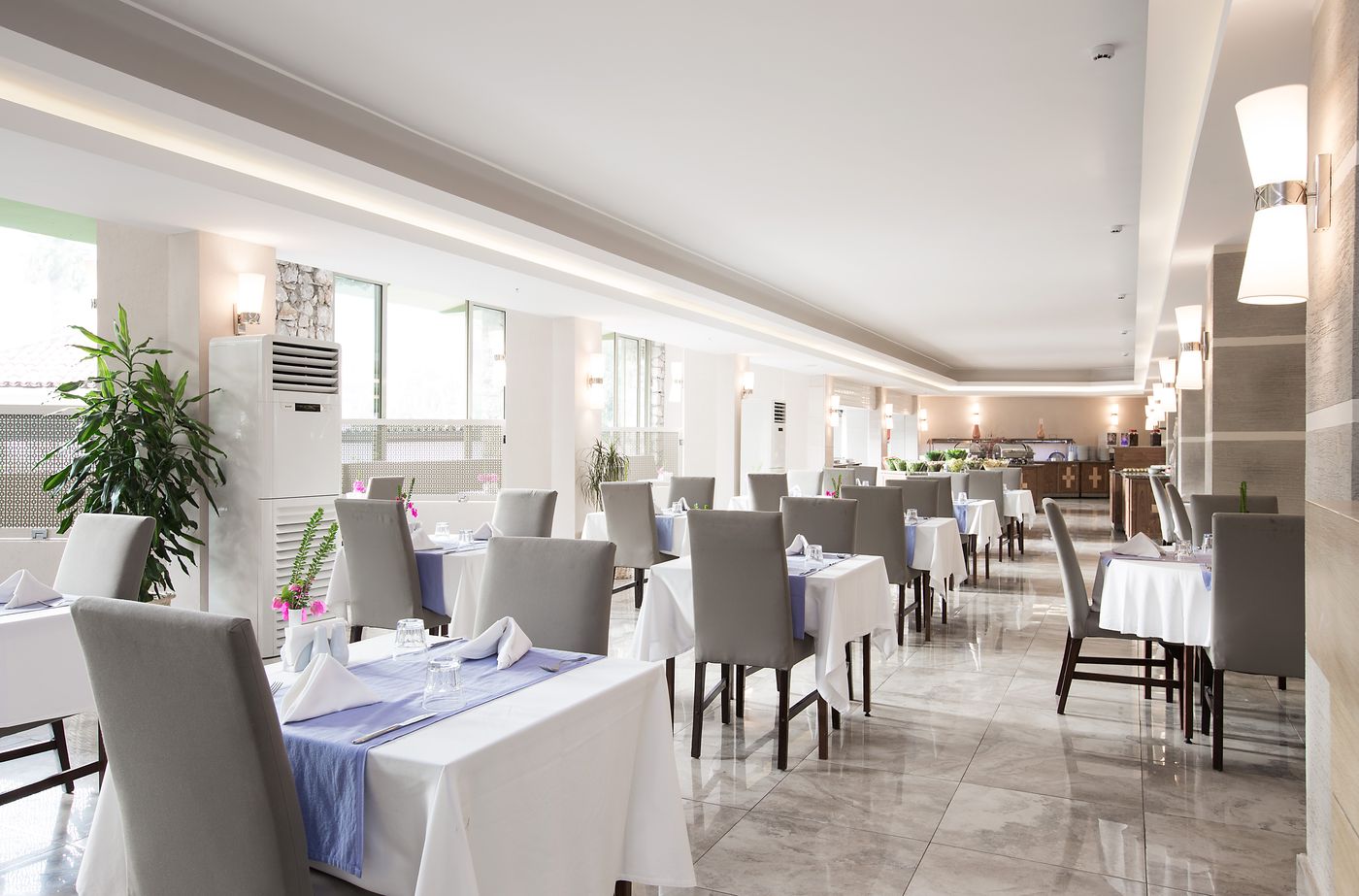 Marti-La-Perla---Adult-Only-Restaurant-26