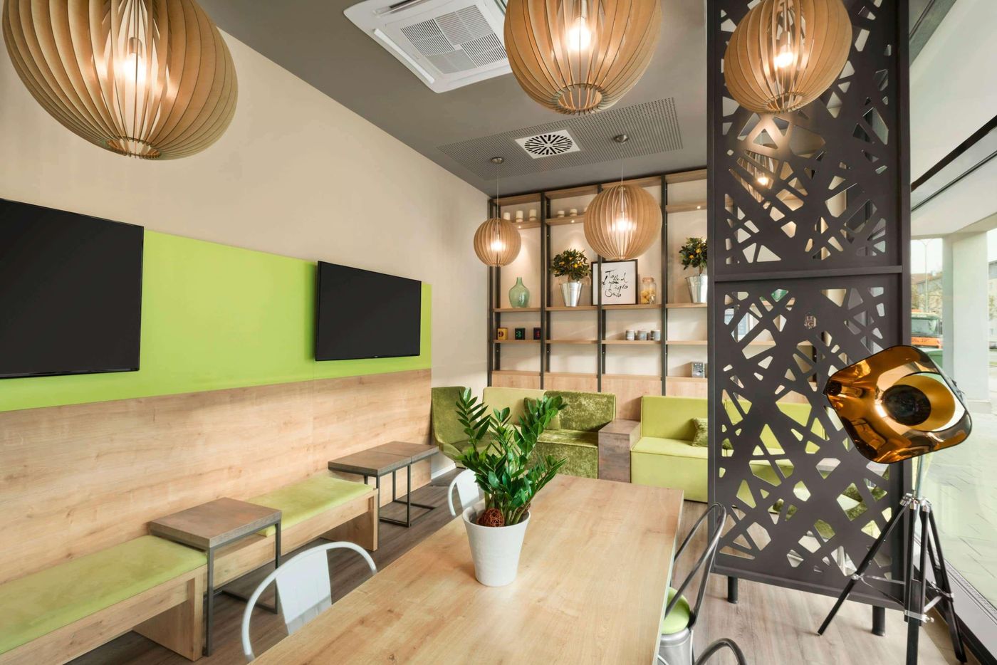 Super 8 Munich City West - Germany - München - Lobby - 2