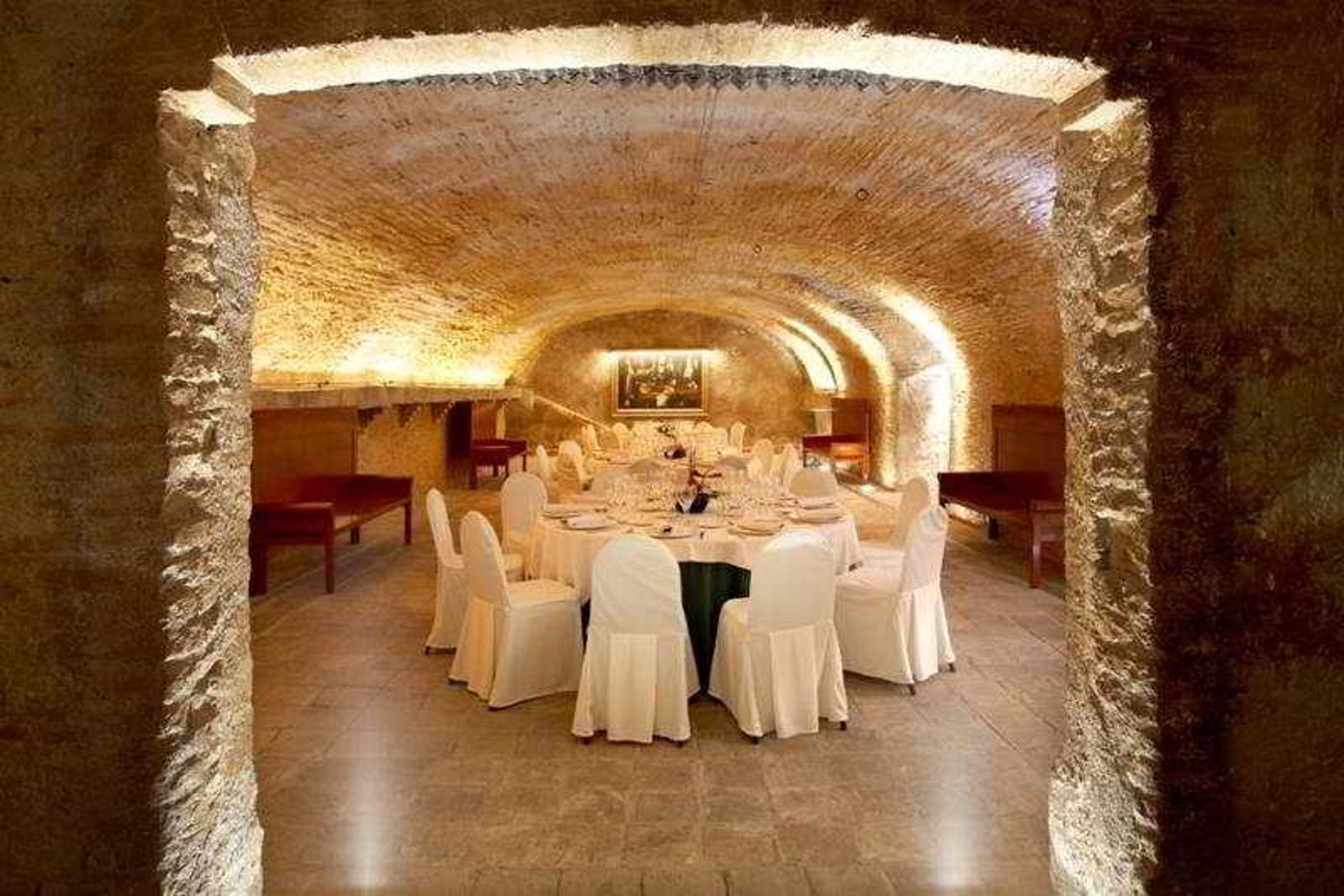 La-Boella-Restaurant-18