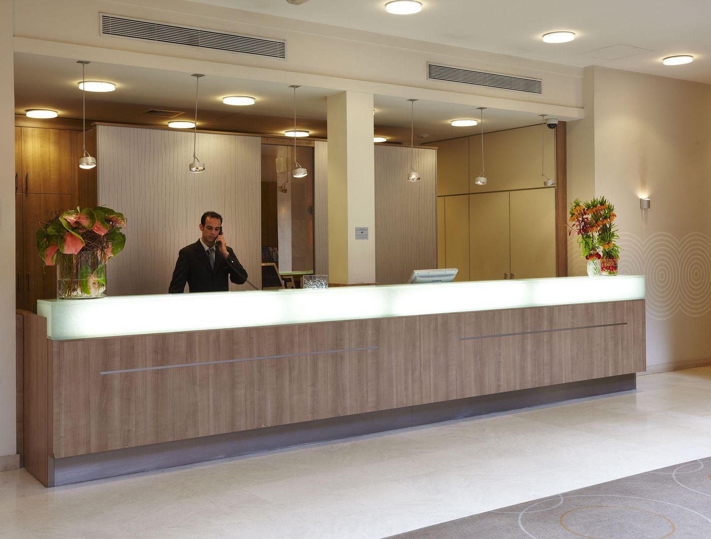 Citadines-Saint-Germain-des-Pres-Paris-Lobby-10