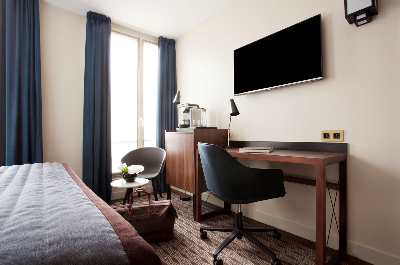 Hotel-Mayflower-Opera-Room-27