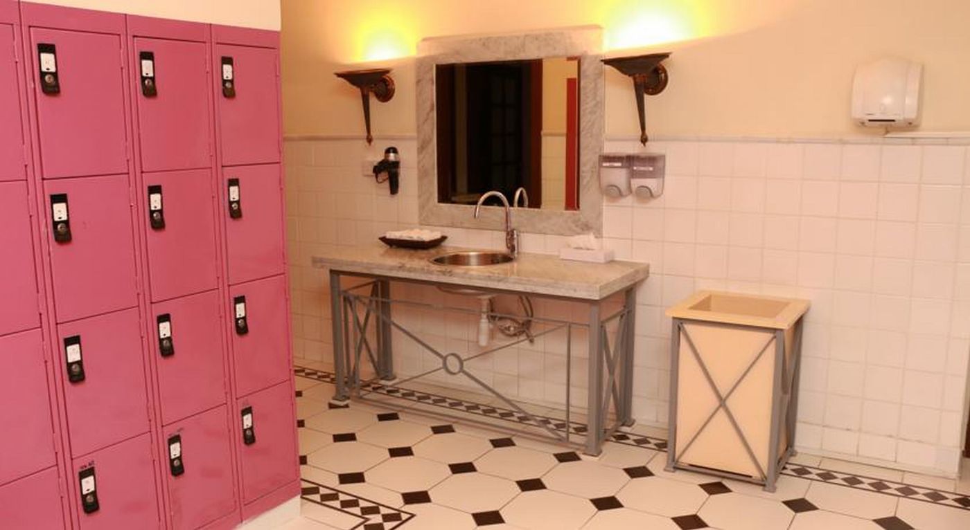 Grand-Excelsior-Deira-Hotel-Sports-and-Entertainment-31