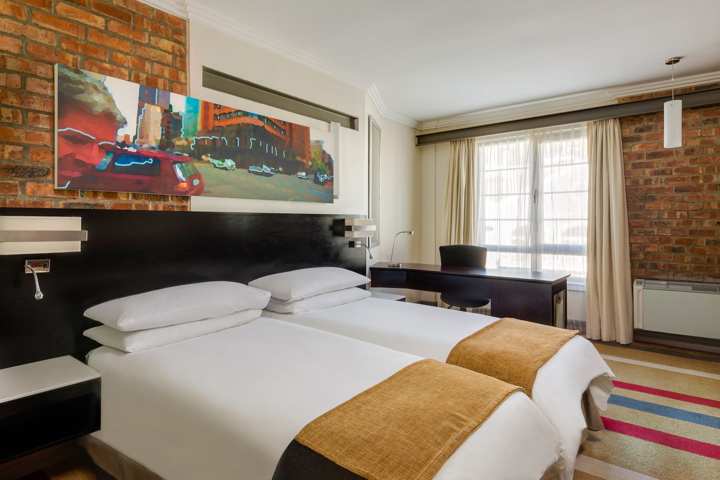 Garden-Court-Victoria-Junction-Hotel-Room-16