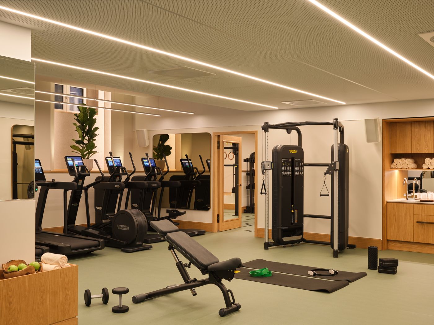 Rosewood-Munich-Sports-and-Entertainment-63