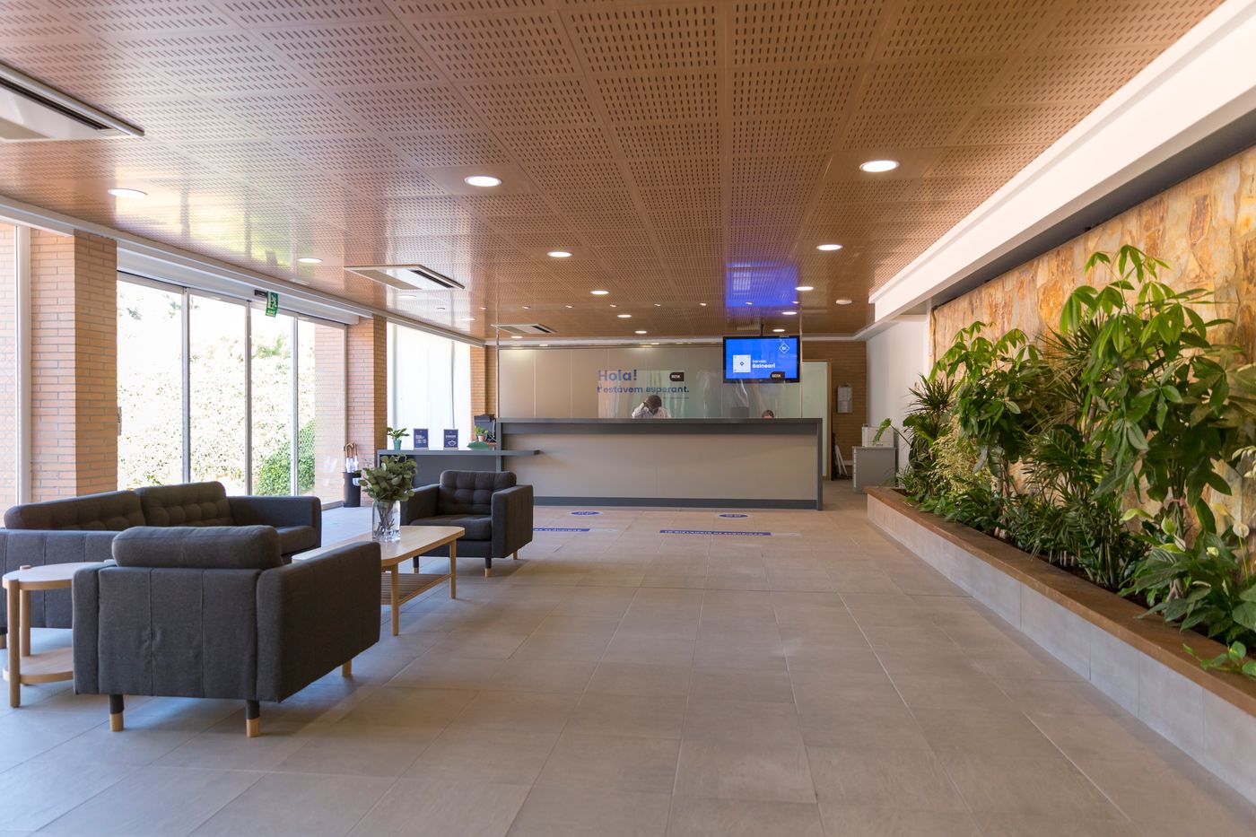 Balneario-Rocallaura-Lobby-24
