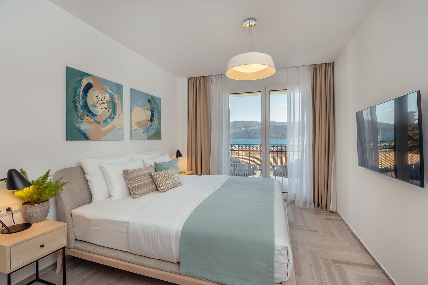 Lazure-Hotel---Marina-Room-26