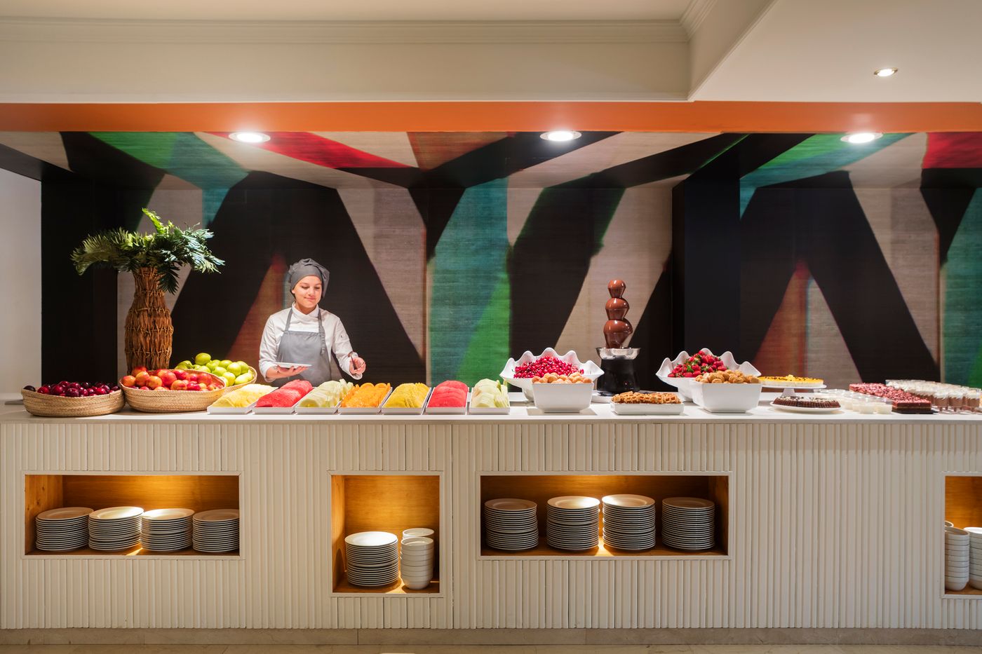 Luna-Club-Restaurant-32