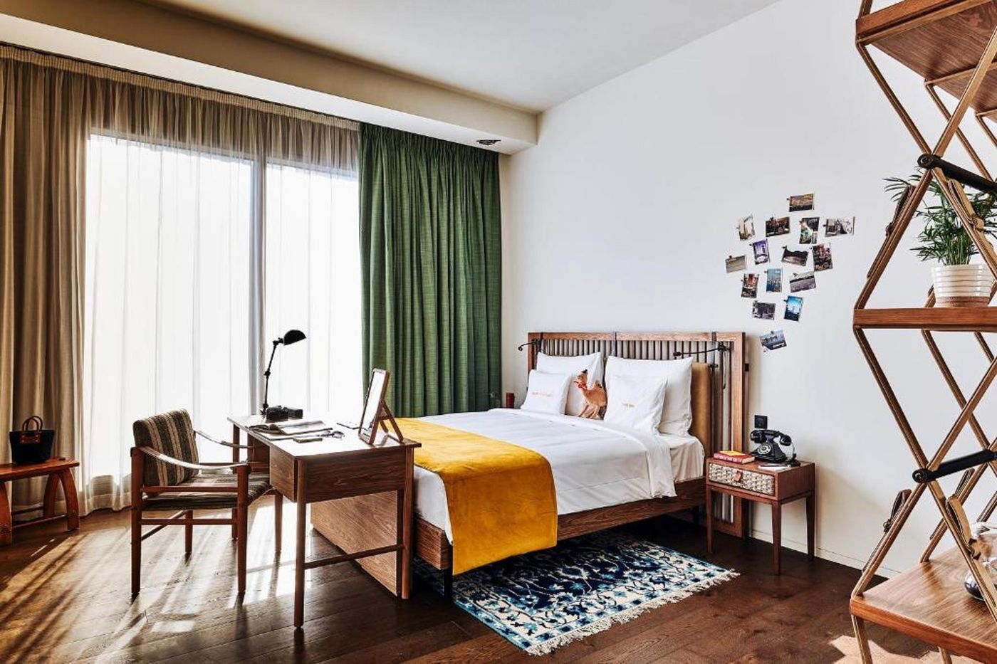 25hours-Hotel-Dubai-One-Central-Room-21
