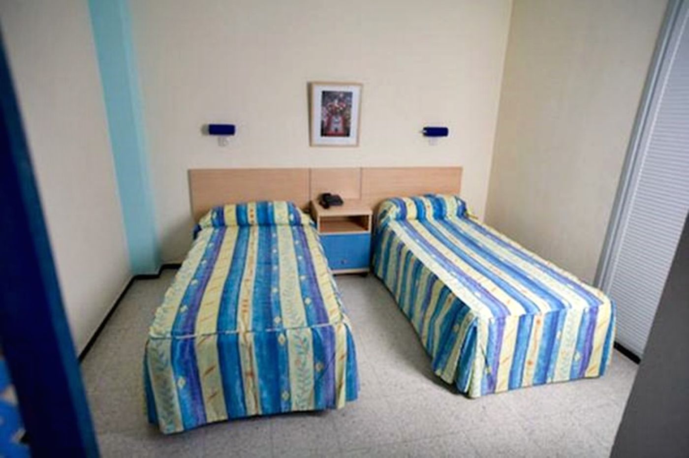 Catalina-Park-Room-14