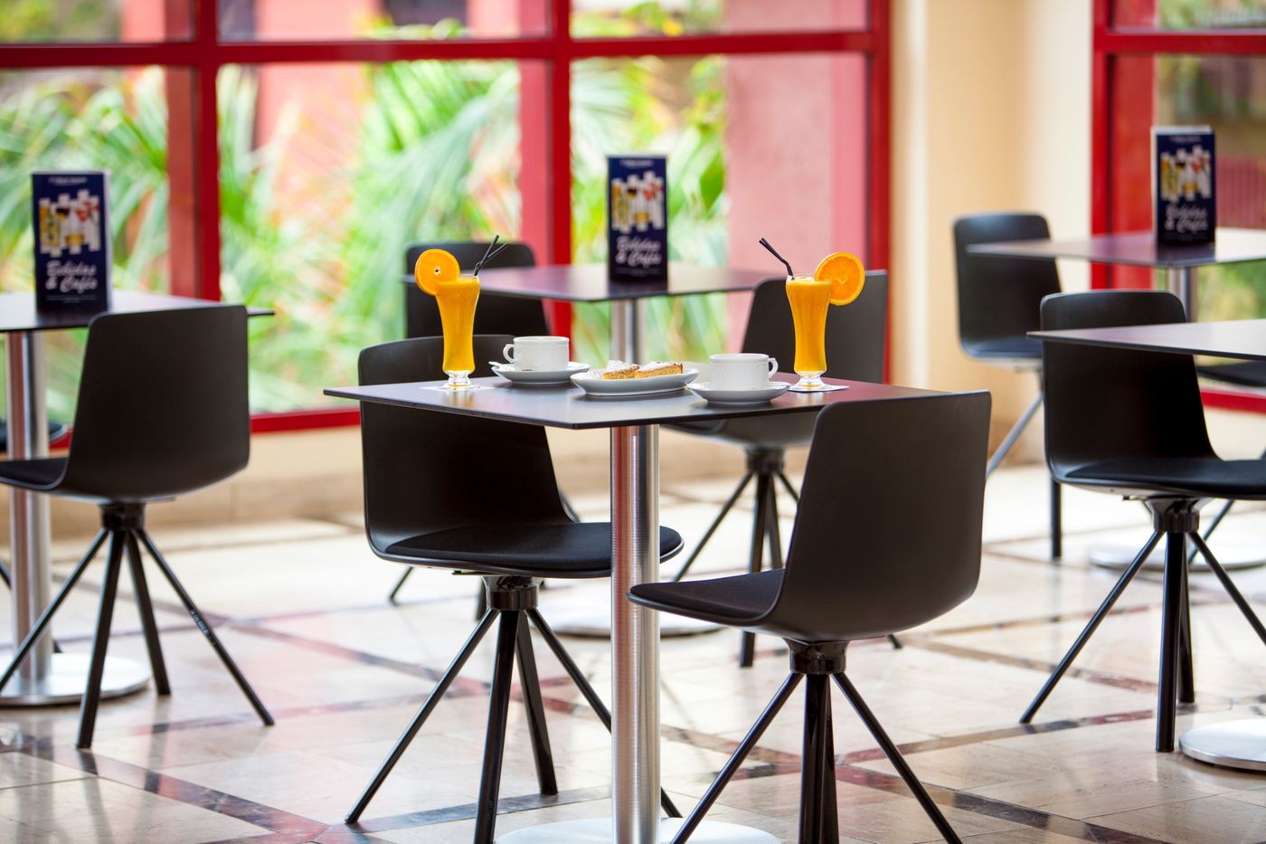 Hotel-Best-Jacaranda-Restaurant-38