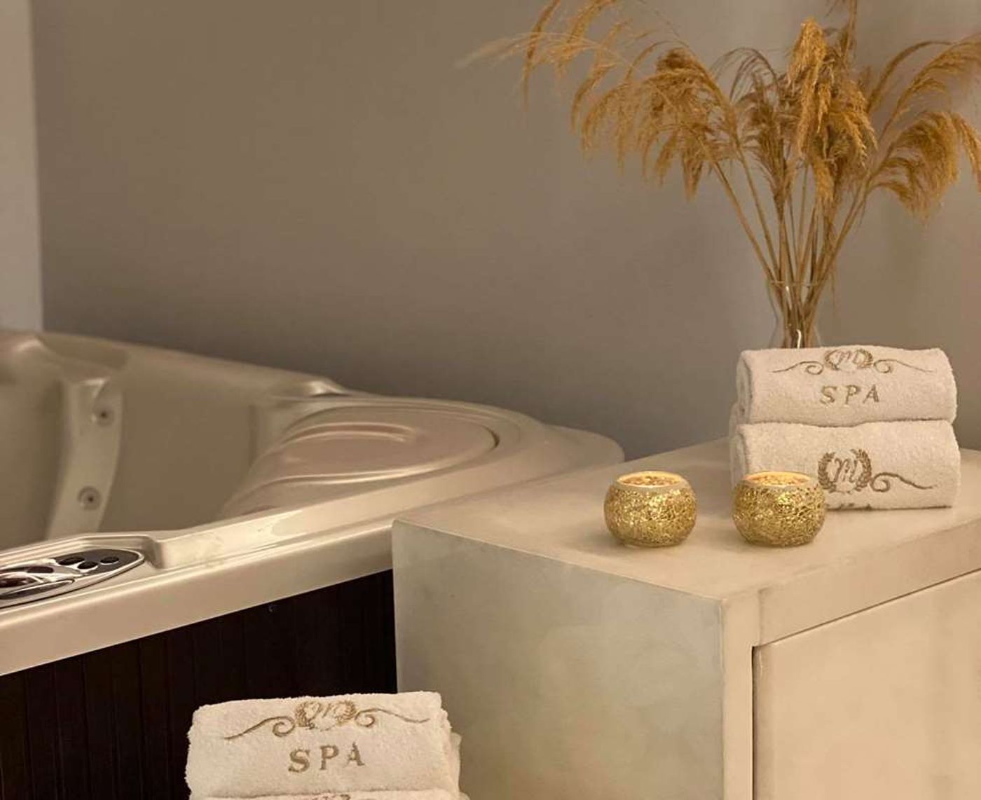 Royal-Marmin---Adult-Only-Sports-and-Entertainment-61