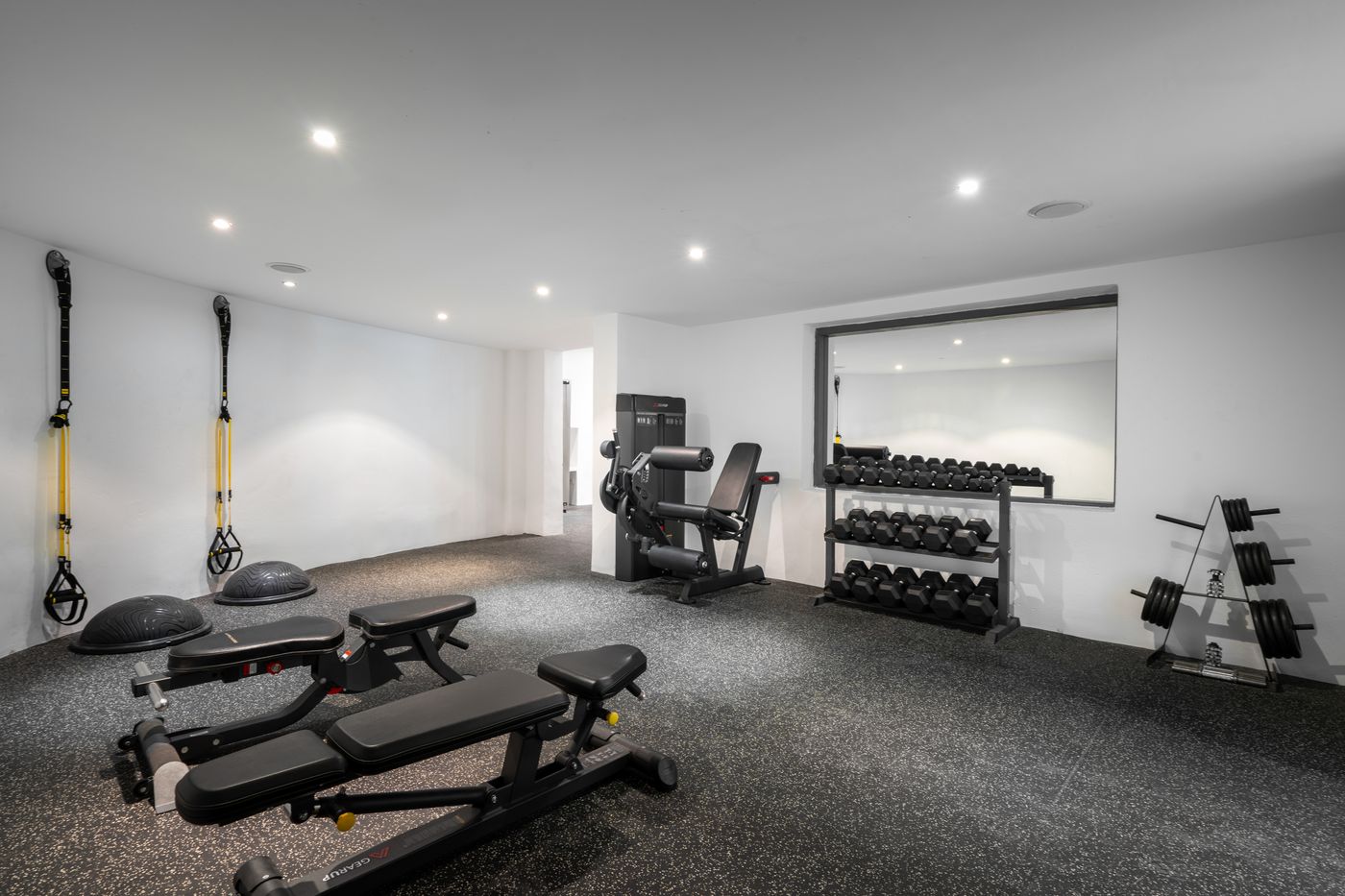 Santorini-Kastelli-Resort-Sports-and-Entertainment-65