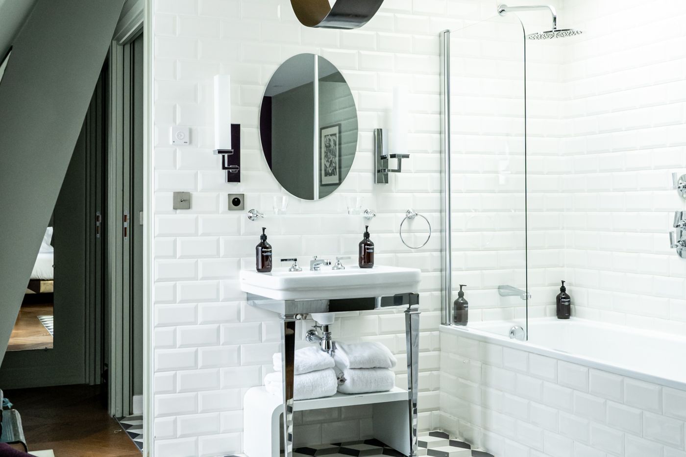 Monsieur-Cadet-Hotel---Spa-Room-21